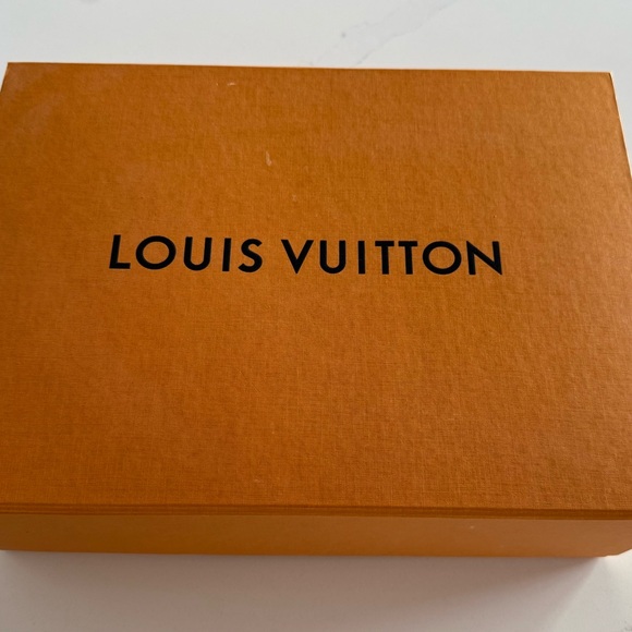 Louis Vuitton Black Satchel with Gold Hardware - Picture 4 of 11